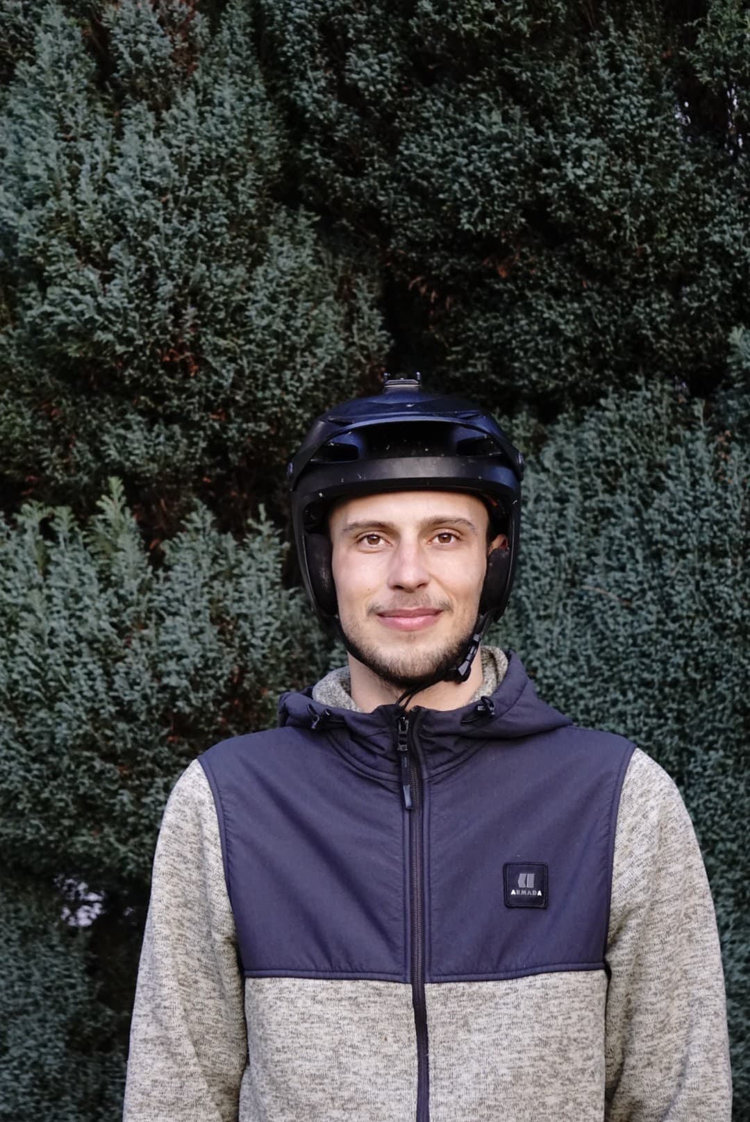 Jonas Bayer, Mountainbike Guide bei Peak2Peak Tours